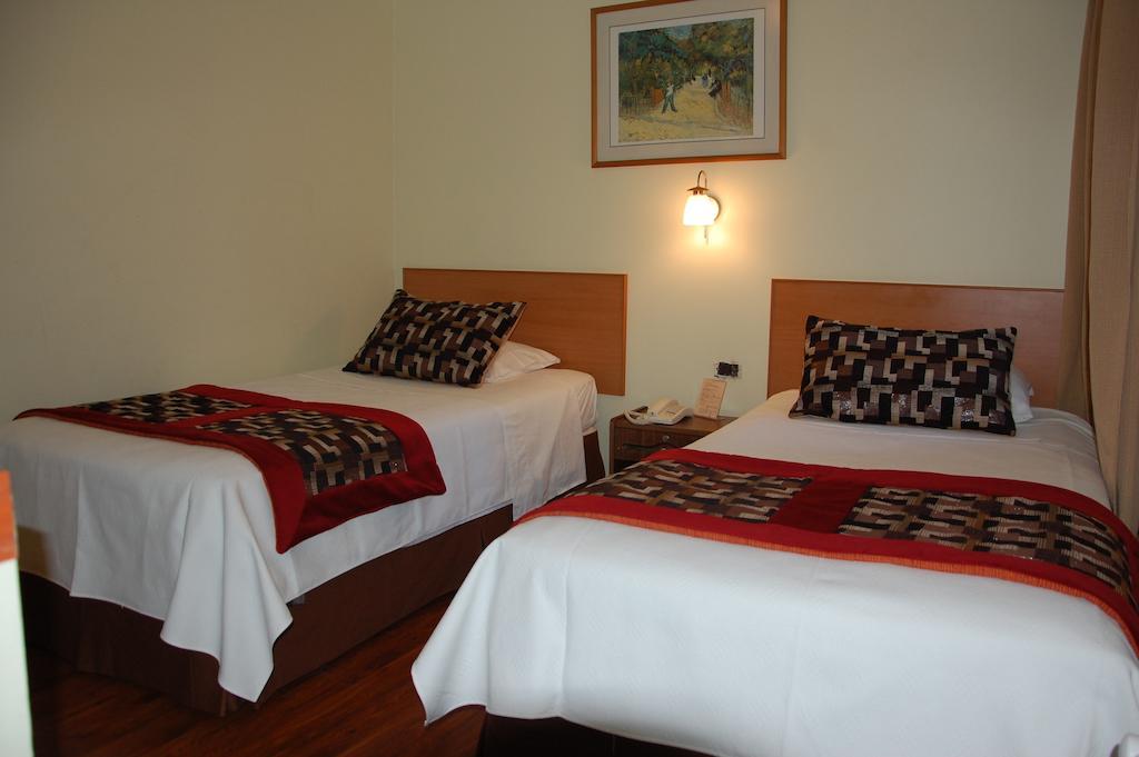 Hotel Plaza Concepción Szoba fotó