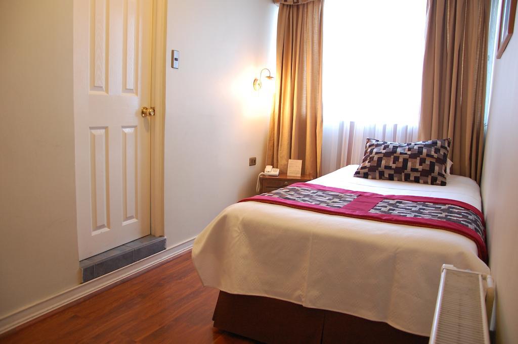 Hotel Plaza Concepción Szoba fotó